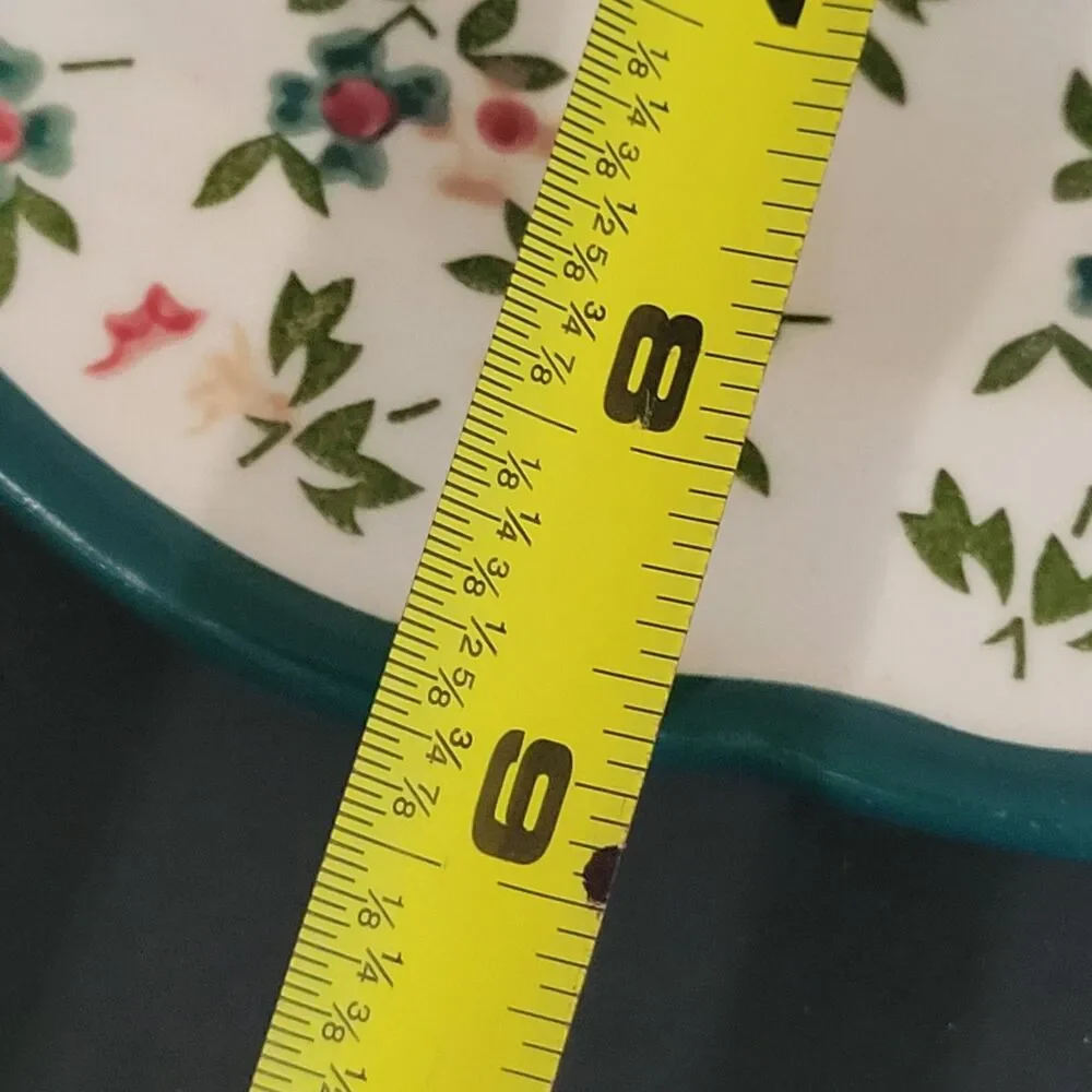 The Pioneer Woman Green Floral Scalloped Salad Plate 8 3/4